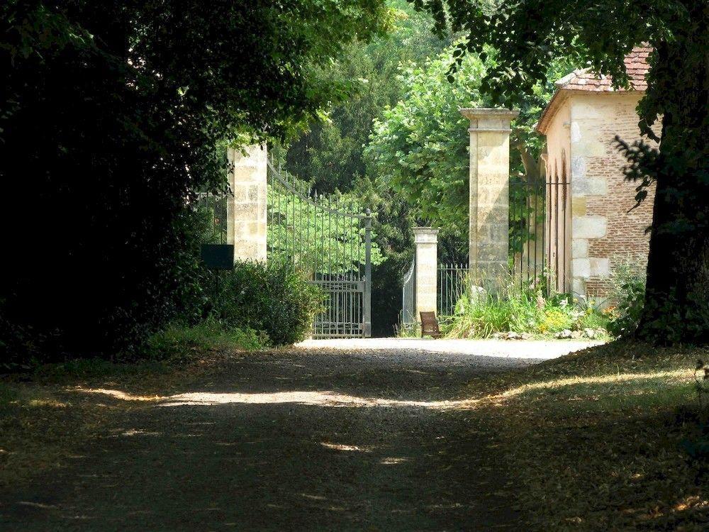 Chateau Les Farcies Du Pech Bergerac Exterior foto